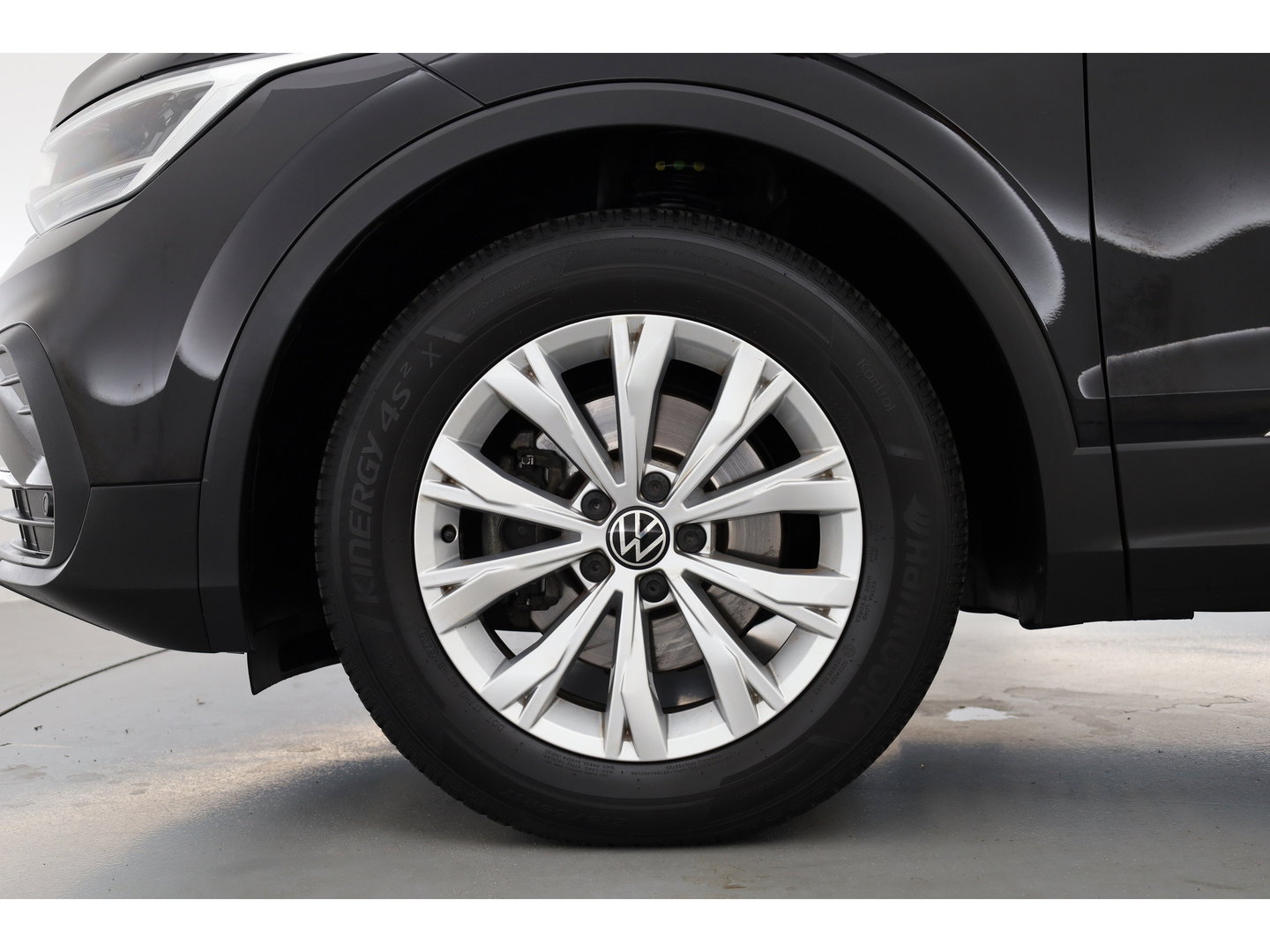 Volkswagen Tiguan 1.5 TSI Life | Rijklaar!! | Adapt. Cruise | Trekhaak | Navi | Stoel- Stuurverw. | All Season | Apple CarPlay |