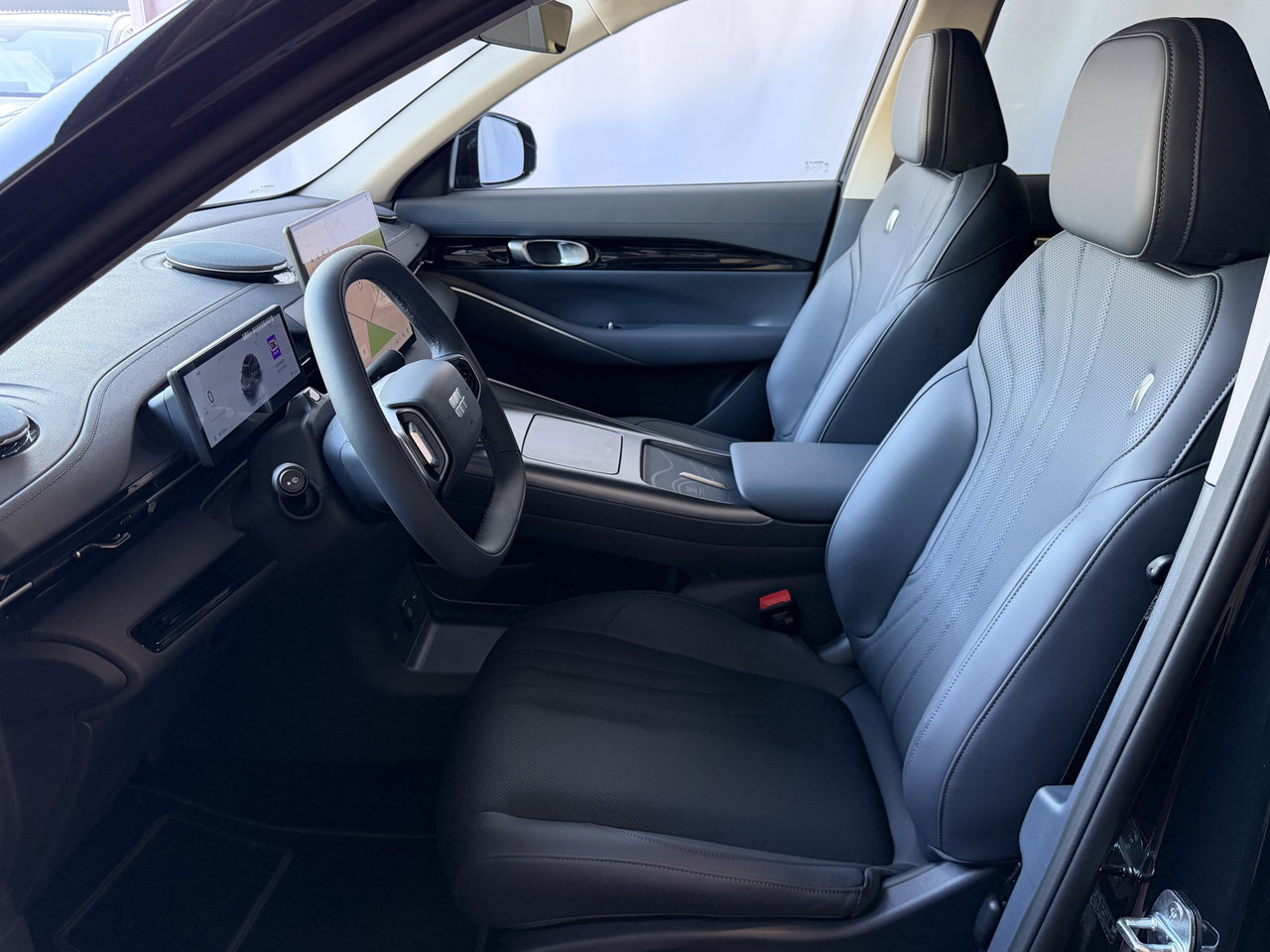 Geely E5