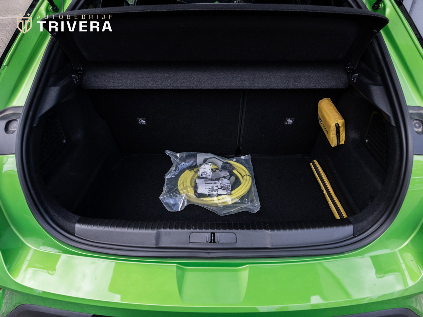 Opel Mokka-e GS Line 50-kWh 11kw bl. l SoH 100% l CAM l NAVI l BTW Auto l Climate l CARPLAY l Zo goed als nieuw l zeer lage KM