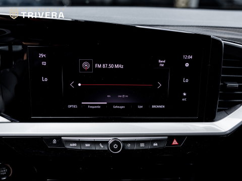 Opel Mokka-e GS Line 50-kWh 11kw bl. l SoH 100% l CAM l NAVI l BTW Auto l Climate l CARPLAY l Zo goed als nieuw l zeer lage KM