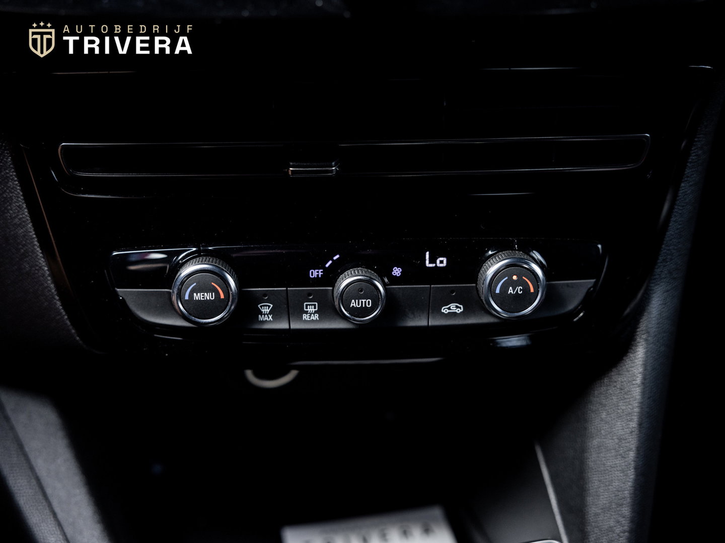 Opel Mokka-e GS Line 50-kWh 11kw bl. l SoH 100% l CAM l NAVI l BTW Auto l Climate l CARPLAY l Zo goed als nieuw l zeer lage KM