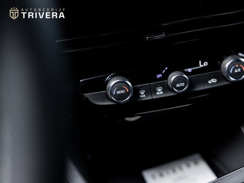 Opel Mokka-e GS Line 50-kWh 11kw bl. l SoH 100% l CAM l NAVI l BTW Auto l Climate l CARPLAY l Zo goed als nieuw l zeer lage KM