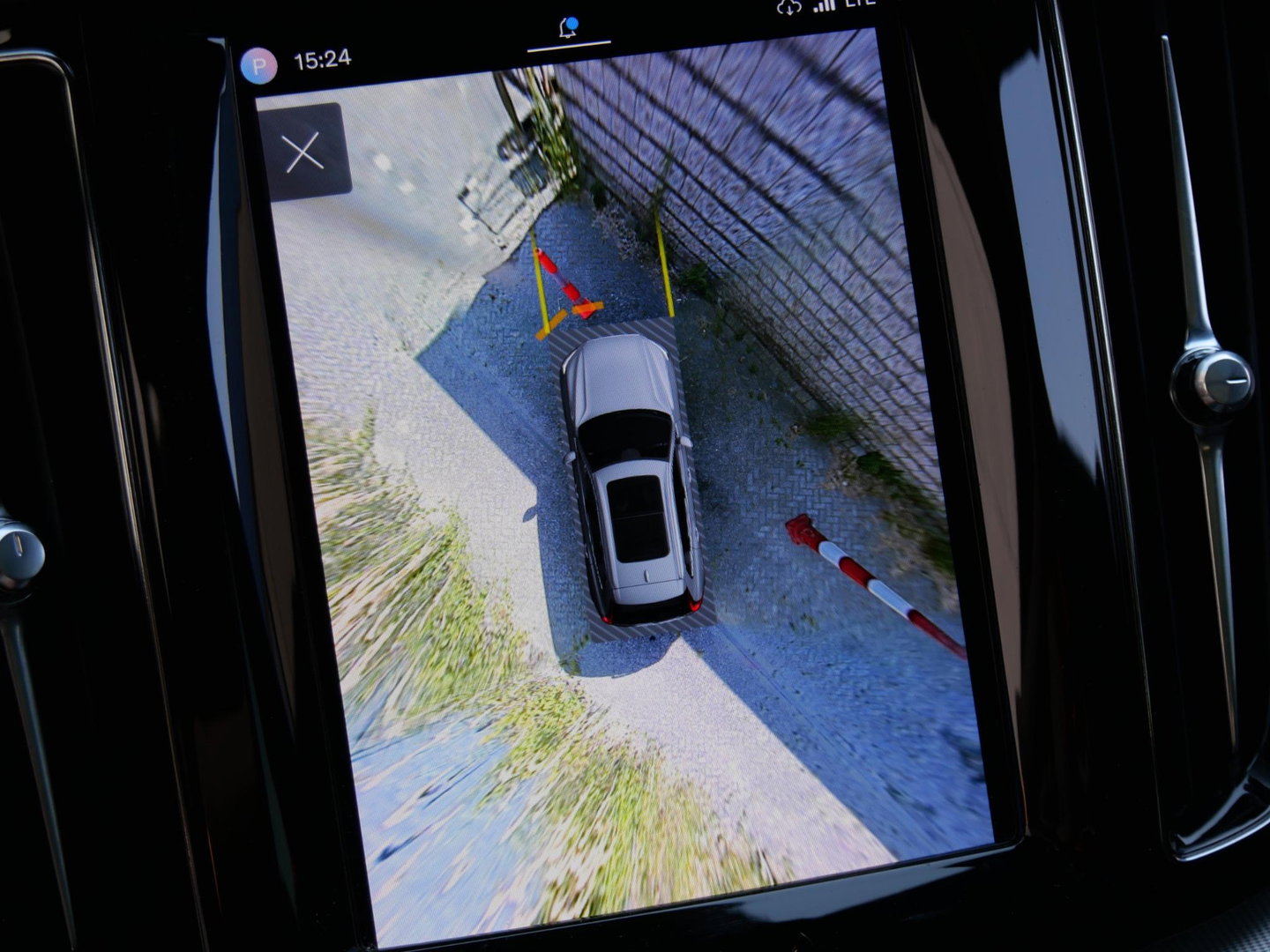 Volvo XC60 T8 R-DESIGN/ PANORAMADAK/ 360° CAMERA/ HEAD-UP/ H&K AUDIO/ TREKHAAK