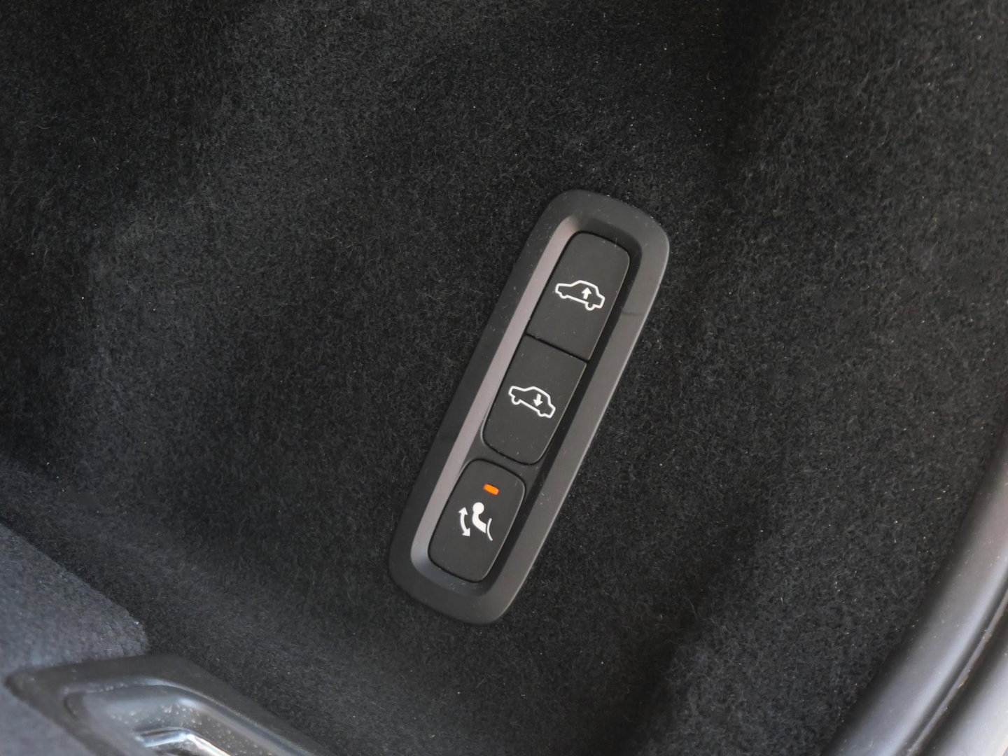 Volvo XC60 T8 R-DESIGN/ PANORAMADAK/ 360° CAMERA/ HEAD-UP/ H&K AUDIO/ TREKHAAK