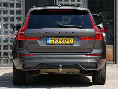 Volvo XC60 T8 R-DESIGN/ PANORAMADAK/ 360° CAMERA/ HEAD-UP/ H&K AUDIO/ TREKHAAK