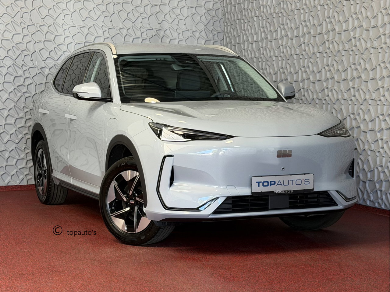 Geely E5