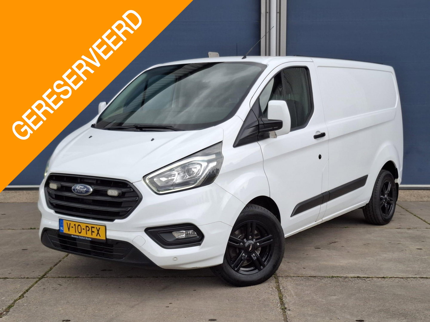 Ford Transit Custom 340 2.0 TDCI L1H1 Ambiente AIRCO / CRUISE CONTROLE / 3 ZITS / TREKHAAK / EURO 6