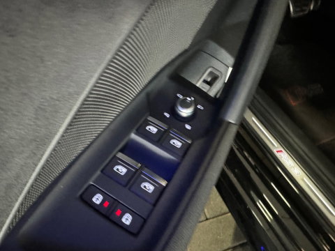 Audi RS3 Sportback 2.5 TFSI quattro Pano|HuD|Keyless|Memory|B&O|Sfeer
