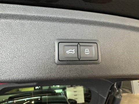 Audi RS3 Sportback 2.5 TFSI quattro Pano|HuD|Keyless|Memory|B&O|Sfeer