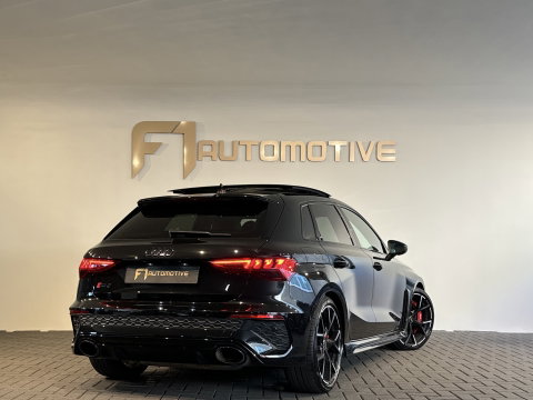 Audi RS3 Sportback 2.5 TFSI quattro Pano|HuD|Keyless|Memory|B&O|Sfeer