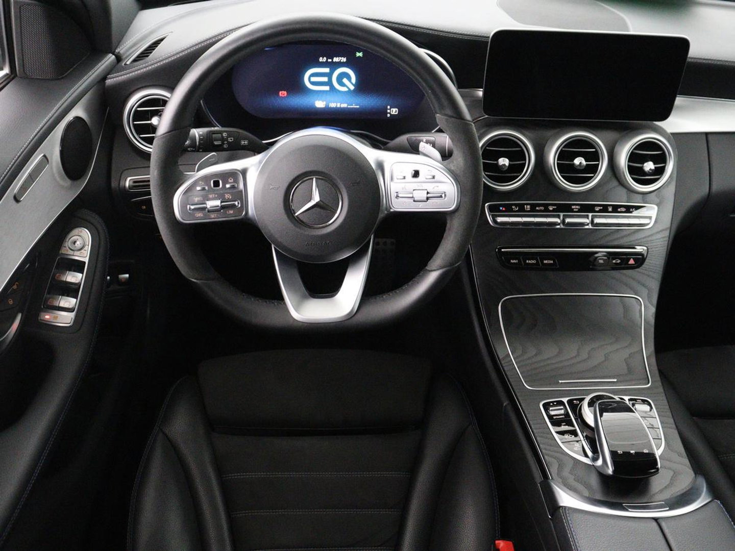 Mercedes-Benz C-Klasse Estate 300 e Business Solution AMG Limited d | SOH 88,2% | Leder/alcantara | Cruise control | Lane assist | Elektrische achterklep | 360 camera | Park assist | Carplay | Sfeerverlichting