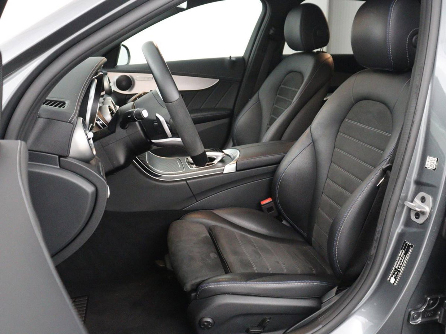 Mercedes-Benz C-Klasse Estate 300 e Business Solution AMG Limited d | SOH 88,2% | Leder/alcantara | Cruise control | Lane assist | Elektrische achterklep | 360 camera | Park assist | Carplay | Sfeerverlichting