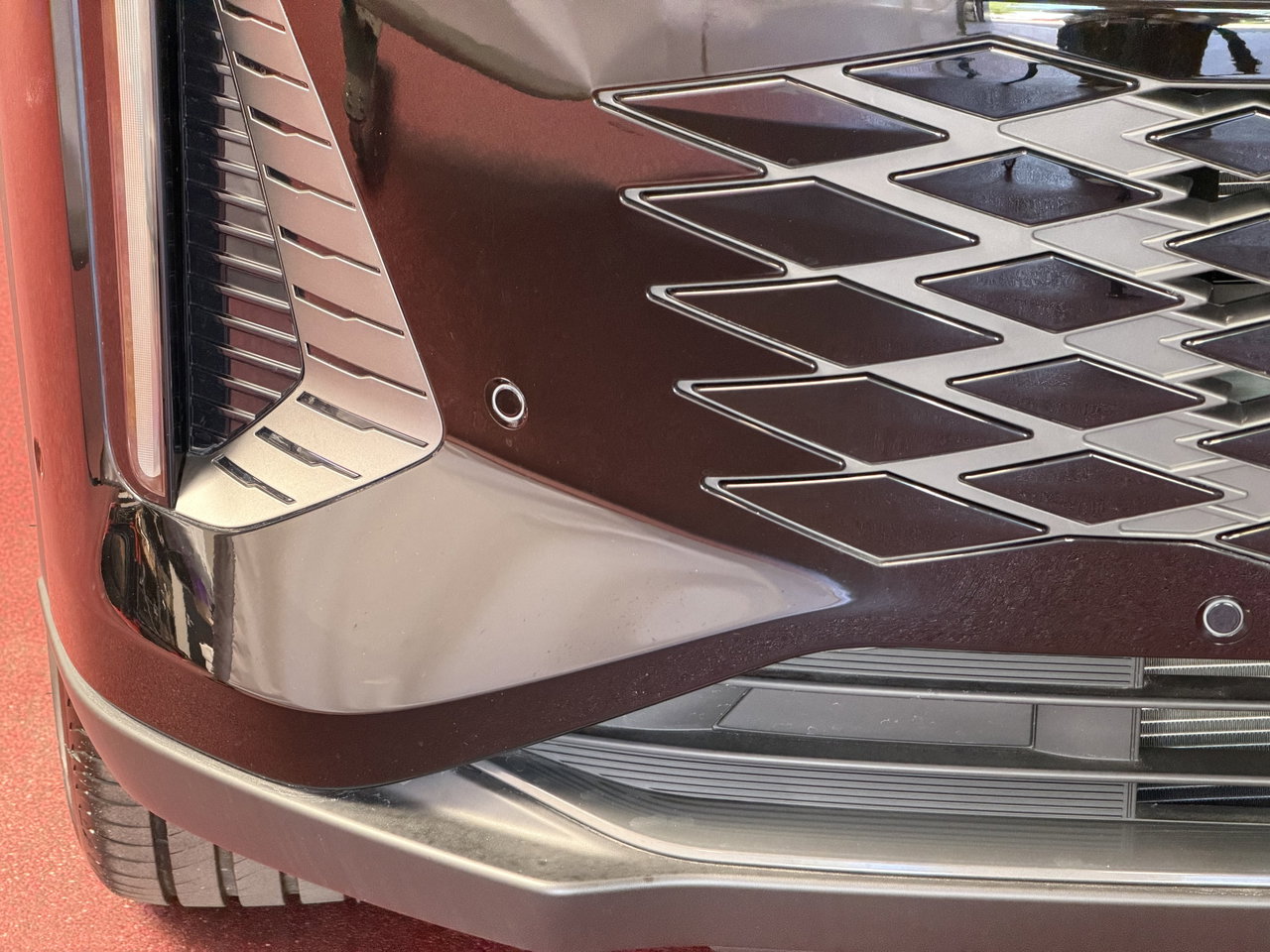 Omoda 9