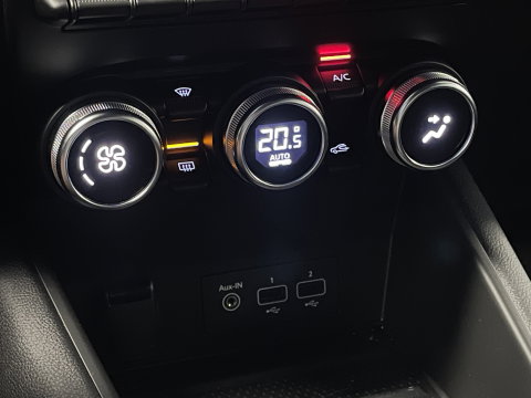 Renault Captur 1.6 E-Tech hybrid 145 SL Rive Gauche | Apple Carplay | Airconditioning | DAB | Camera | Navigatie |