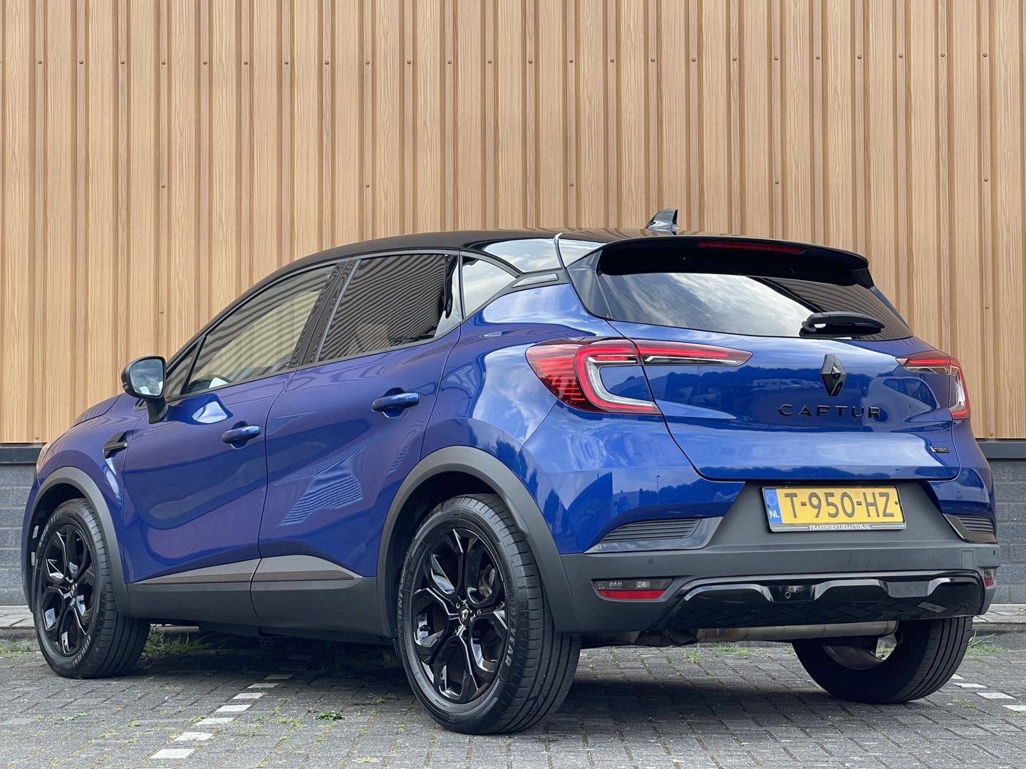 Renault Captur 1.6 E-Tech hybrid 145 SL Rive Gauche | Apple Carplay | Airconditioning | DAB | Camera | Navigatie |