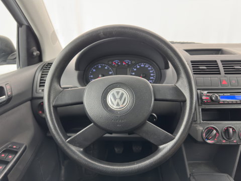 Volkswagen Polo 1.2 *AIRCO | COMFORT-SEATS | RADIO-CD/MP3 | TOWBAR*