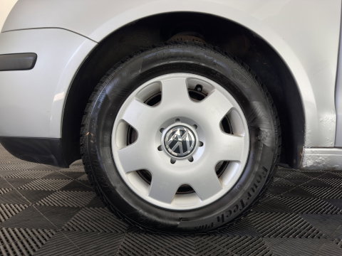 Volkswagen Polo 1.2 *AIRCO | COMFORT-SEATS | RADIO-CD/MP3 | TOWBAR*