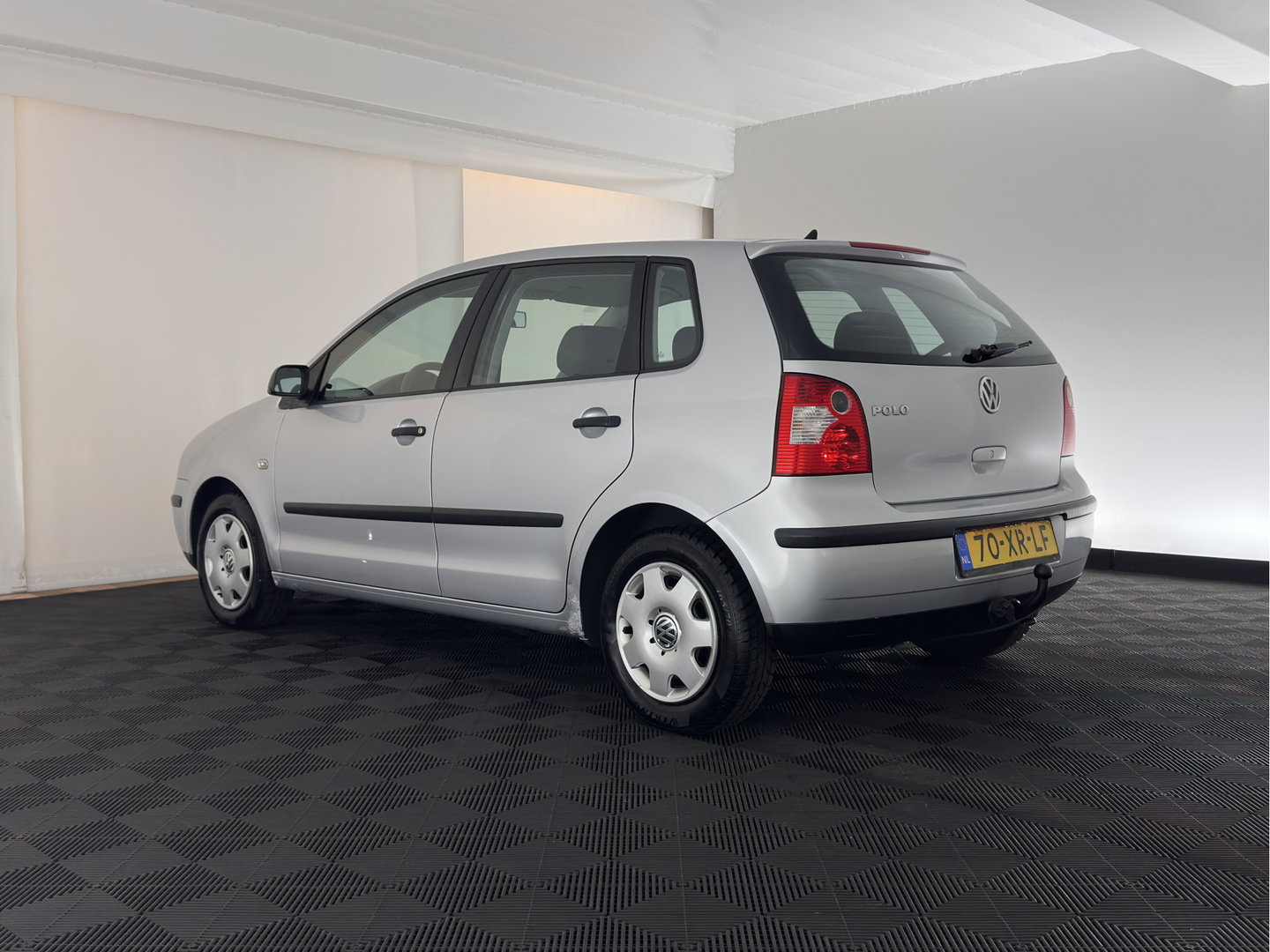 Volkswagen Polo 1.2 *AIRCO | COMFORT-SEATS | RADIO-CD/MP3 | TOWBAR*