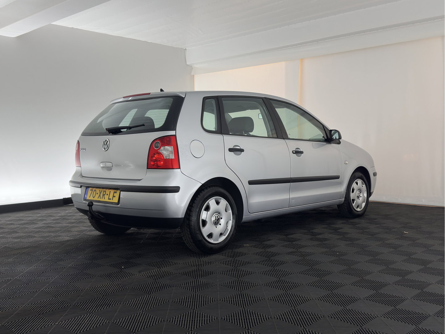 Volkswagen Polo 1.2 *AIRCO | COMFORT-SEATS | RADIO-CD/MP3 | TOWBAR*