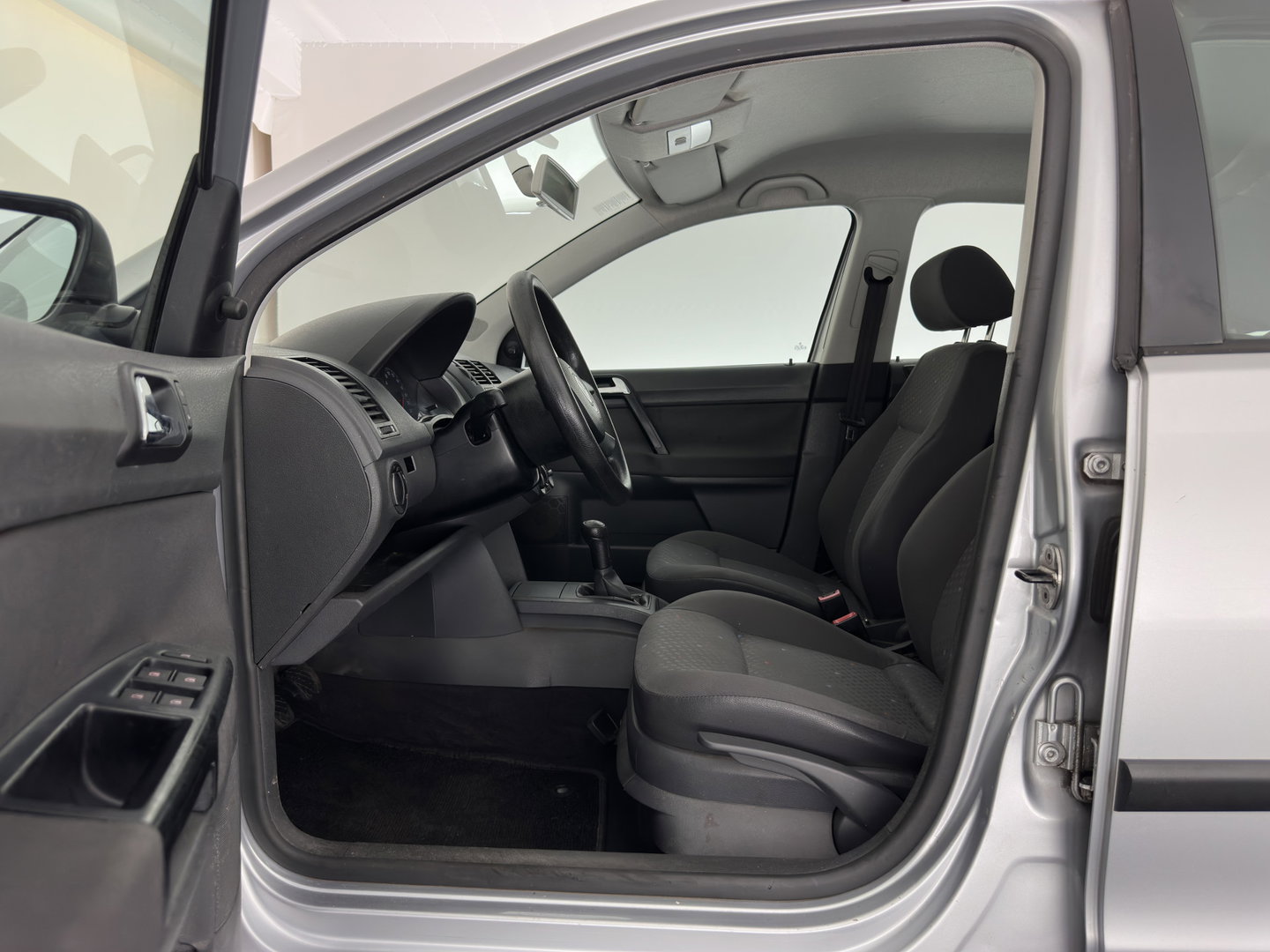 Volkswagen Polo 1.2 *AIRCO | COMFORT-SEATS | RADIO-CD/MP3 | TOWBAR*