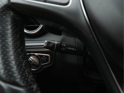 Mercedes-Benz C-Klasse Estate 200 CDI Business Solution Aut. *FULL-LED | LEATHER-FABRIC |  NAVI-FULLMAP | CAMERA | HEATED-SPORTSEATS | SHIFTPADDLES | CRUISE | KEYLESS | TOWBAR | 17''ALU*