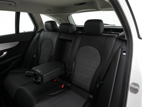 Mercedes-Benz C-Klasse Estate 200 CDI Business Solution Aut. *FULL-LED | LEATHER-FABRIC |  NAVI-FULLMAP | CAMERA | HEATED-SPORTSEATS | SHIFTPADDLES | CRUISE | KEYLESS | TOWBAR | 17''ALU*