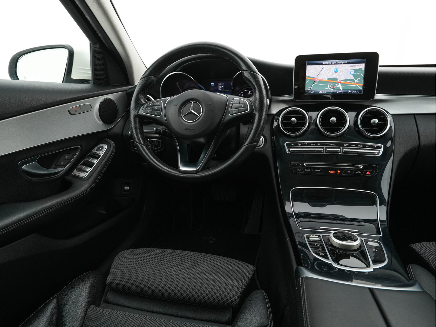 Mercedes-Benz C-Klasse Estate 200 CDI Business Solution Aut. *FULL-LED | LEATHER-FABRIC |  NAVI-FULLMAP | CAMERA | HEATED-SPORTSEATS | SHIFTPADDLES | CRUISE | KEYLESS | TOWBAR | 17''ALU*