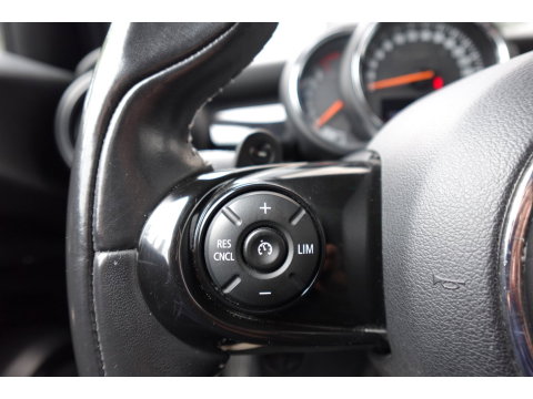 MINI 5-deurs Cooper S 2.0 Pepper PANO NAVI LED VOL