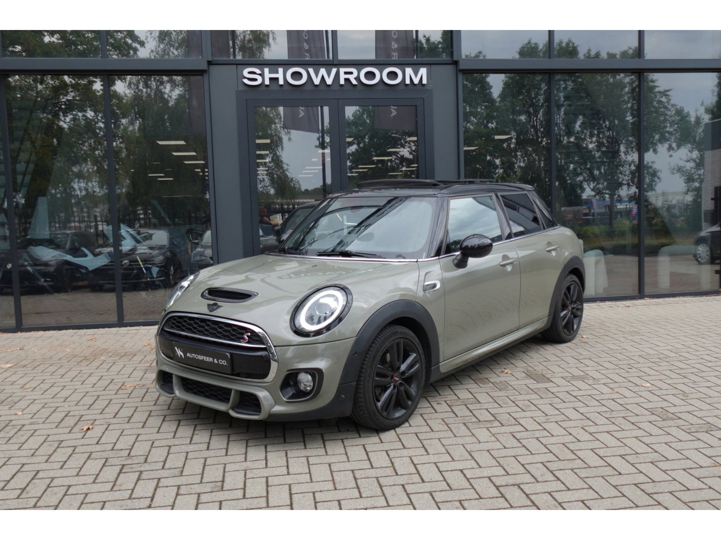 MINI 5-deurs Cooper S 2.0 Pepper PANO NAVI LED VOL