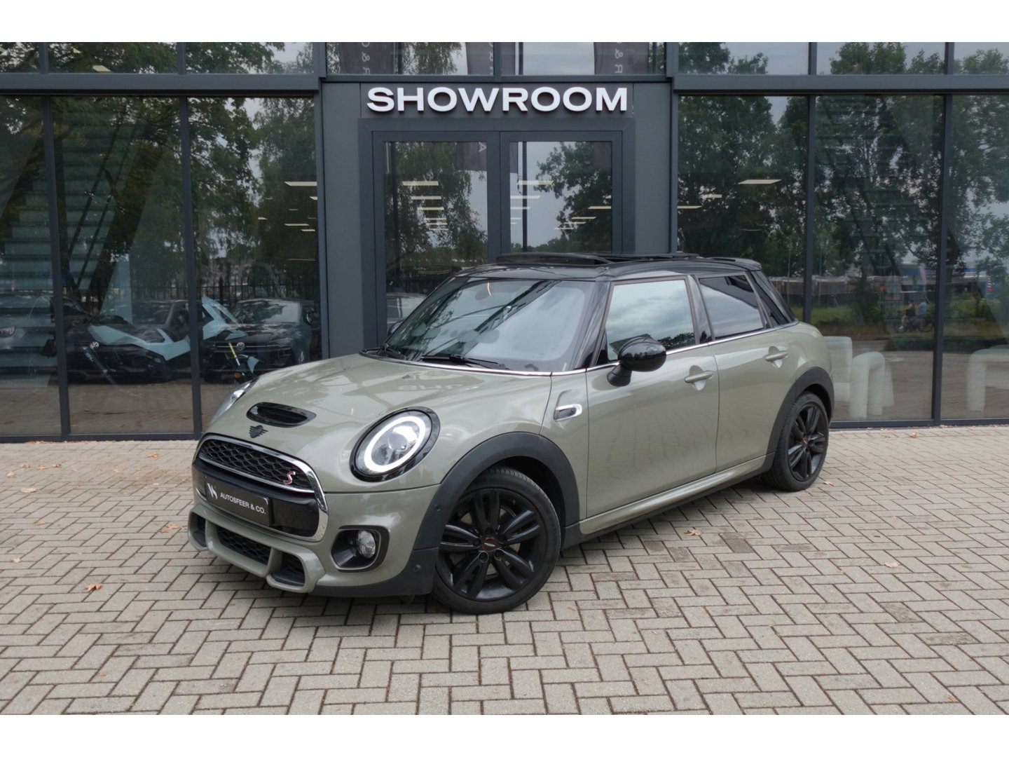 MINI 5-deurs Cooper S 2.0 Pepper PANO NAVI LED VOL