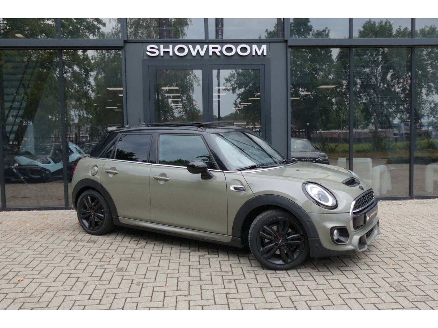 MINI 5-deurs Cooper S 2.0 Pepper PANO NAVI LED VOL