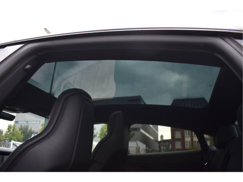 Porsche Taycan Performance 84 kWh 381 pk | Keyless | NL-Auto | Pano | BOSE | 360 gr.camera | Luchtvering | Carplay | Full LED | Virtual cockpit