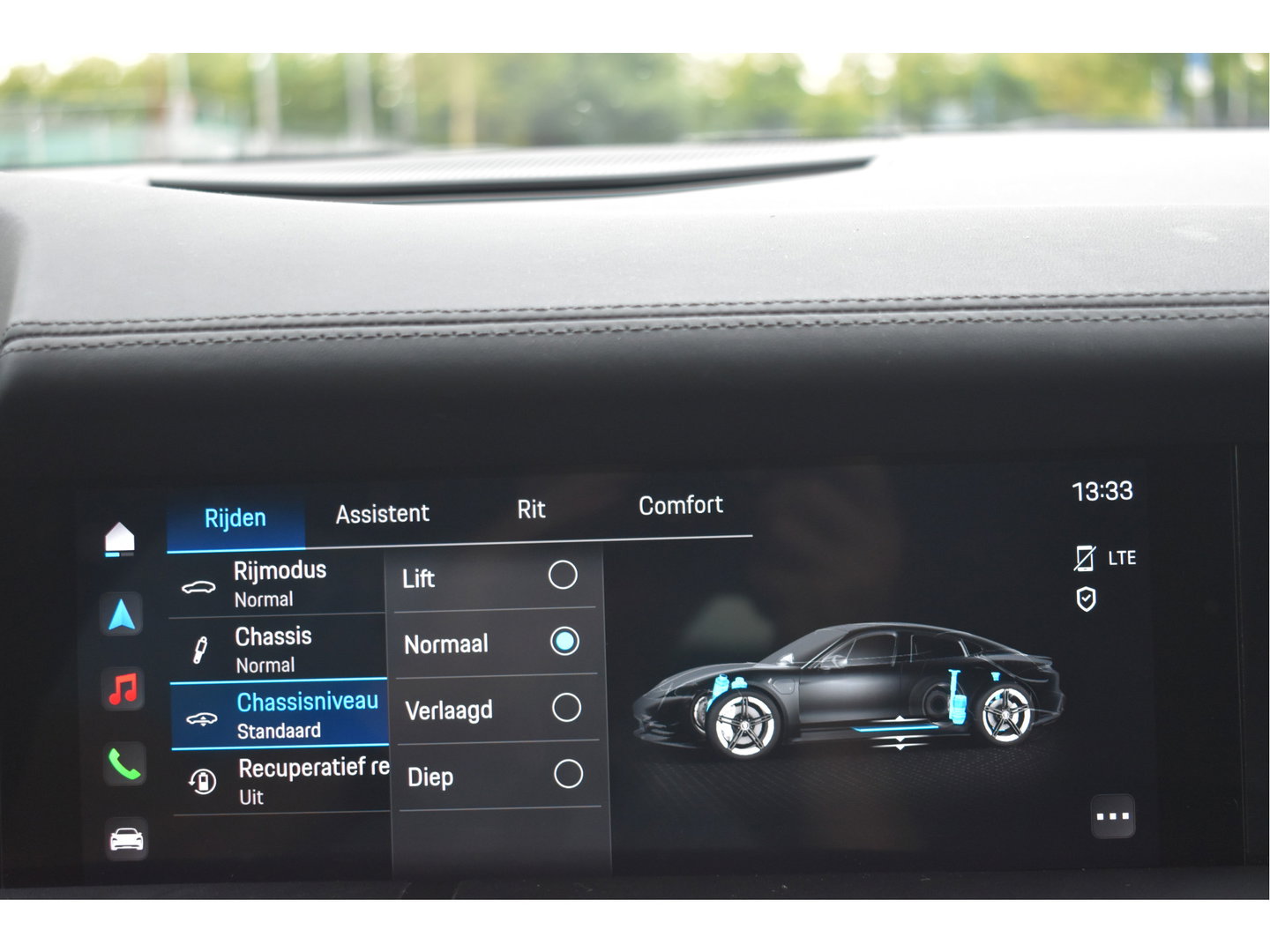 Porsche Taycan Performance 84 kWh 381 pk | Keyless | NL-Auto | Pano | BOSE | 360 gr.camera | Luchtvering | Carplay | Full LED | Virtual cockpit