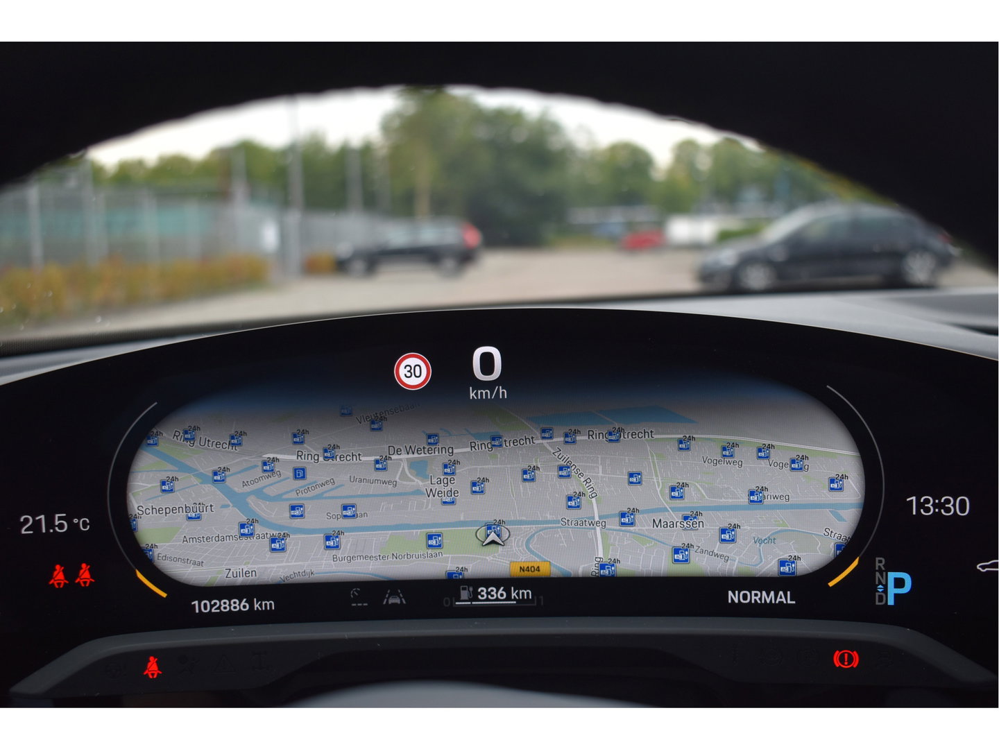 Porsche Taycan Performance 84 kWh 381 pk | Keyless | NL-Auto | Pano | BOSE | 360 gr.camera | Luchtvering | Carplay | Full LED | Virtual cockpit