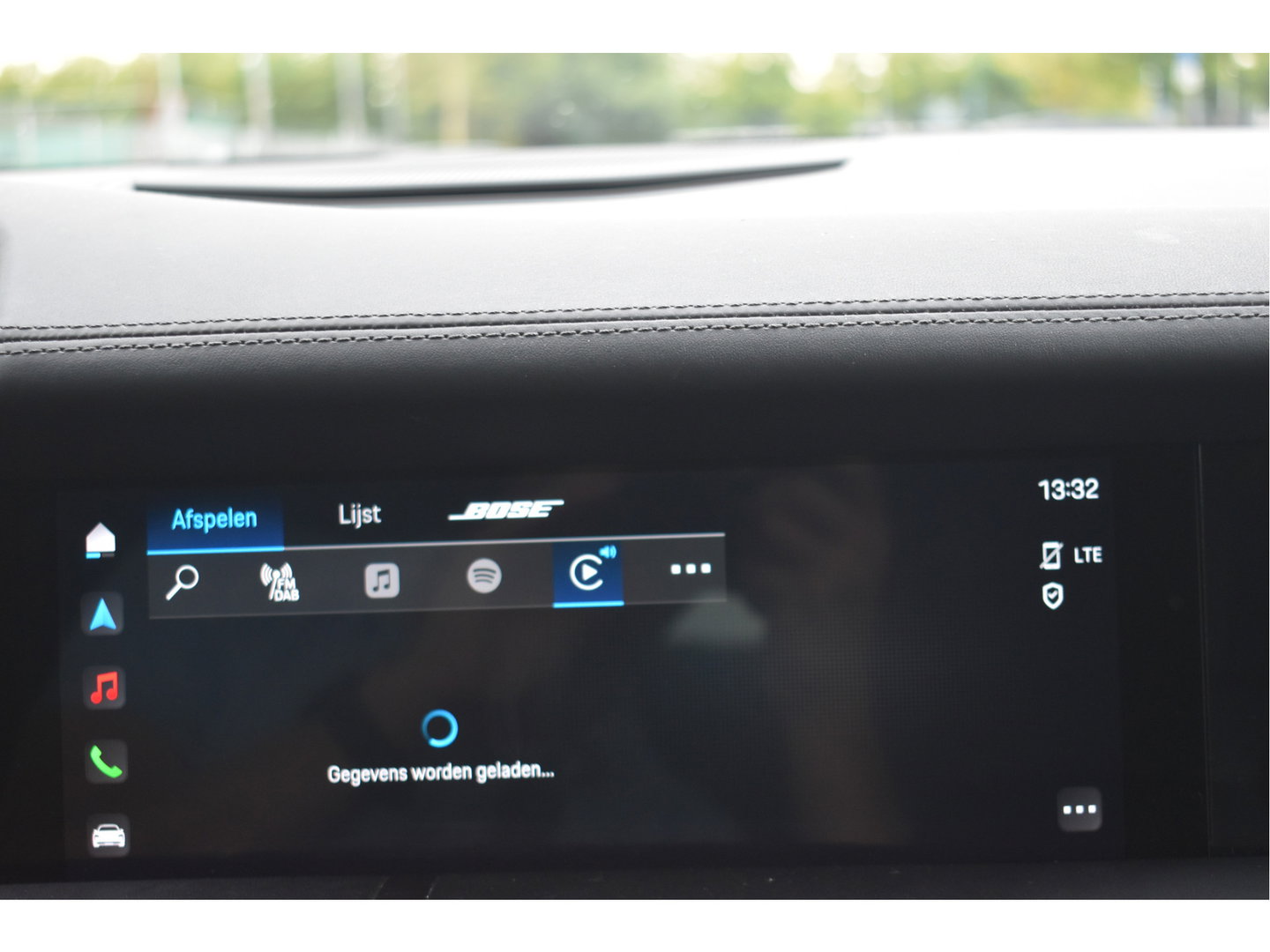 Porsche Taycan Performance 84 kWh 381 pk | Keyless | NL-Auto | Pano | BOSE | 360 gr.camera | Luchtvering | Carplay | Full LED | Virtual cockpit