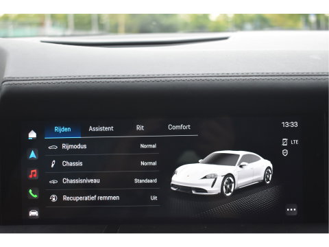 Porsche Taycan Performance 84 kWh 381 pk | Keyless | NL-Auto | Pano | BOSE | 360 gr.camera | Luchtvering | Carplay | Full LED | Virtual cockpit