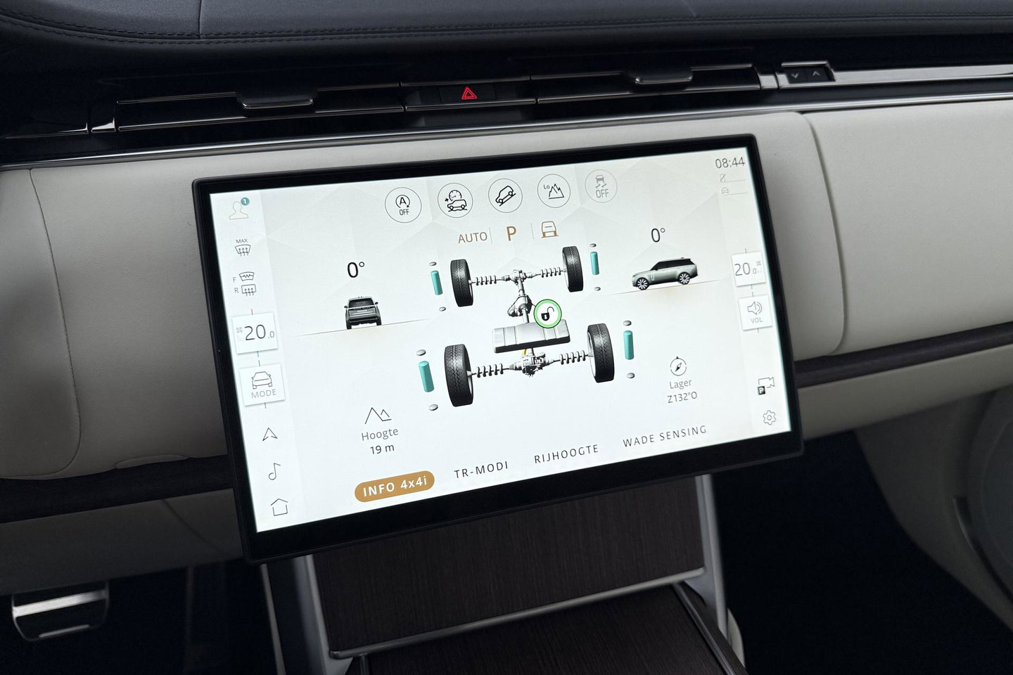 Land Rover Range Rover 3.0 P460e SE PHEV | ACC | Luchtvering | Panoramadak | 360° Camera | Head-Up | Meridian 3D | Stoelventilatie | 23 Inch