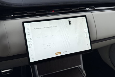 Land Rover Range Rover 3.0 P460e SE PHEV | ACC | Luchtvering | Panoramadak | 360° Camera | Head-Up | Meridian 3D | Stoelventilatie | 23 Inch