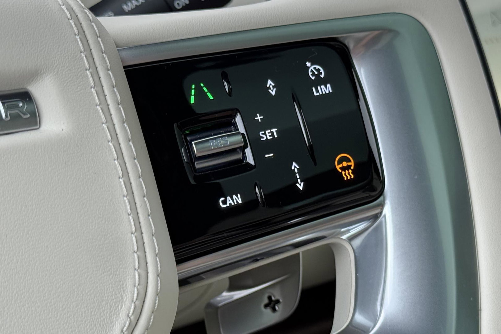 Land Rover Range Rover 3.0 P460e SE PHEV | ACC | Luchtvering | Panoramadak | 360° Camera | Head-Up | Meridian 3D | Stoelventilatie | 23 Inch