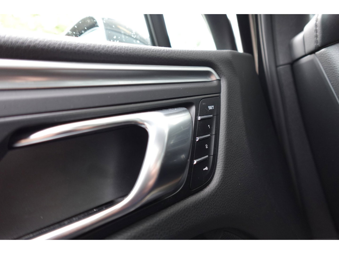 Porsche Macan Porsche Macan 2.0 PANO SPORT CHRONO VOL