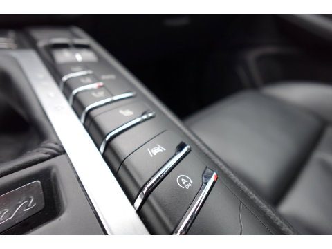 Porsche Macan Porsche Macan 2.0 PANO SPORT CHRONO VOL