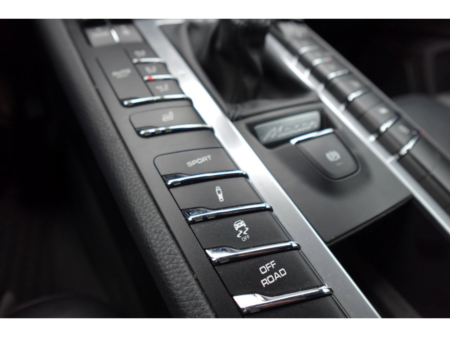 Porsche Macan Porsche Macan 2.0 PANO SPORT CHRONO VOL