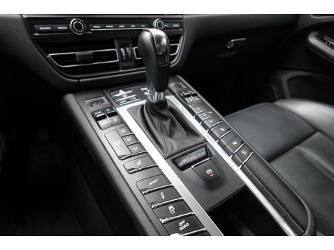Porsche Macan Porsche Macan 2.0 PANO SPORT CHRONO VOL
