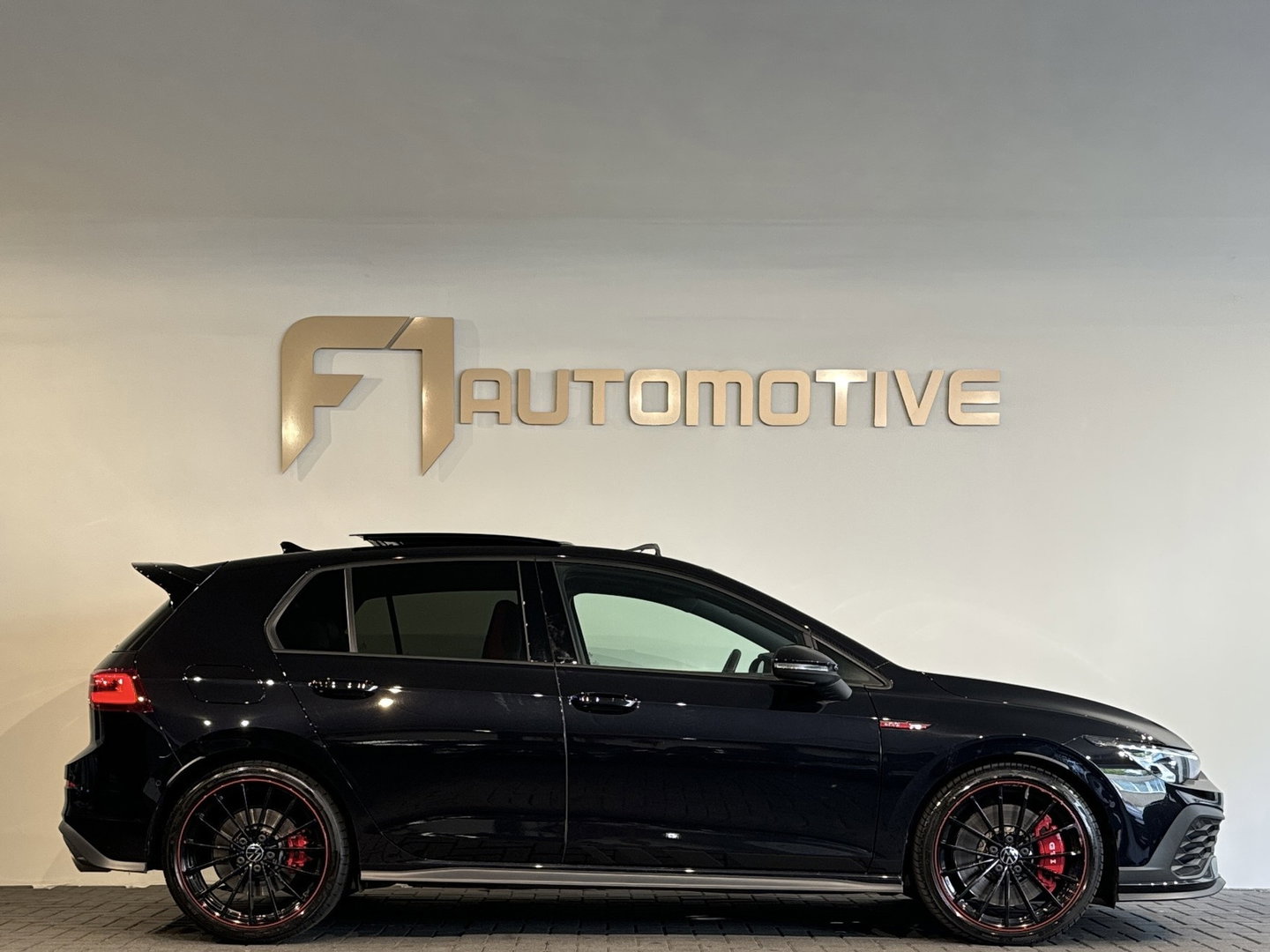 Volkswagen Golf 2.0 TSI GTI Pano|Akrapovic|Nürburgring|45 Jahre Pack|Keyless