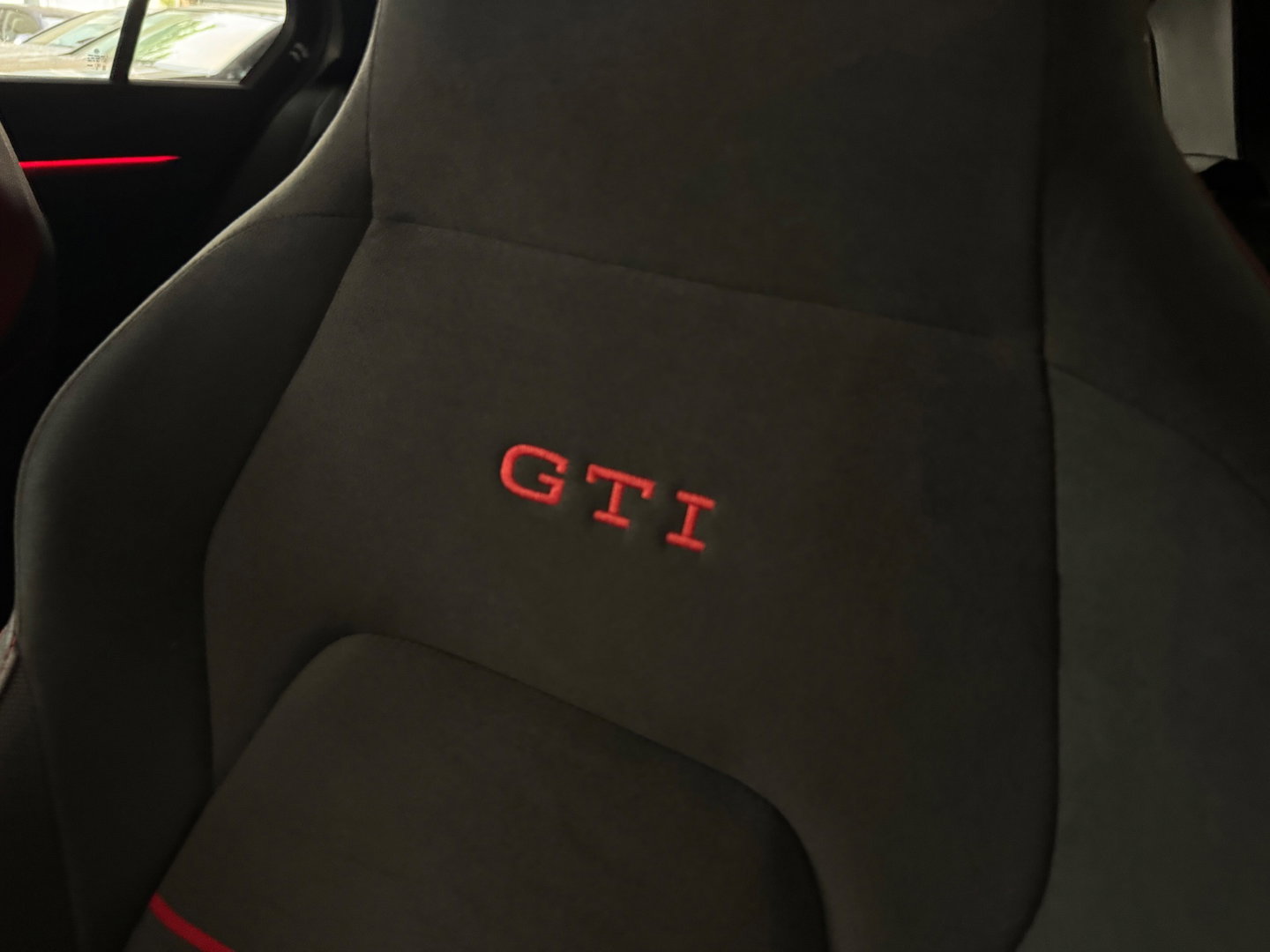 Volkswagen Golf 2.0 TSI GTI Pano|Akrapovic|Nürburgring|45 Jahre Pack|Keyless