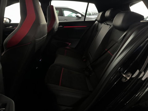 Volkswagen Golf 2.0 TSI GTI Pano|Akrapovic|Nürburgring|45 Jahre Pack|Keyless