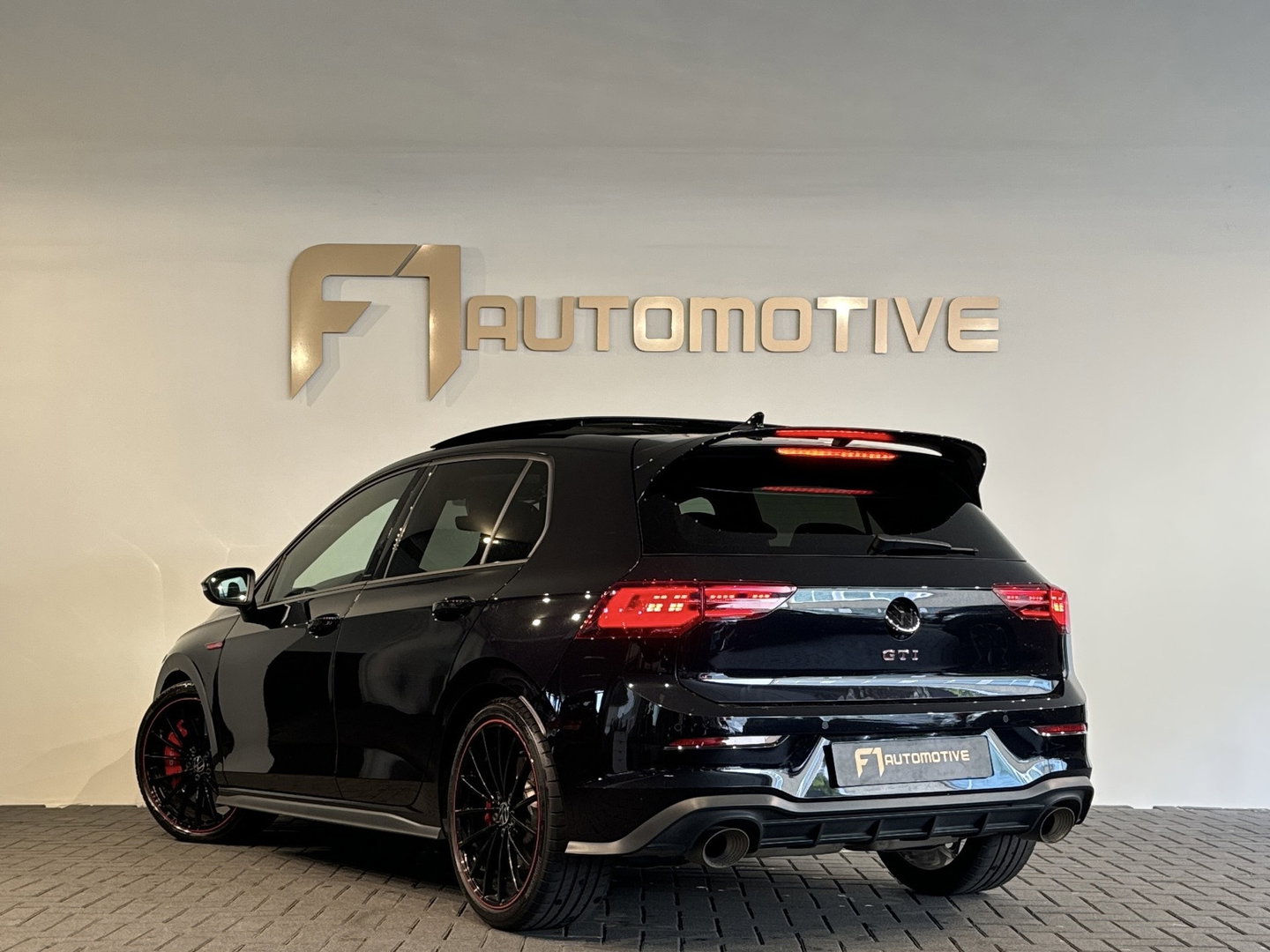 Volkswagen Golf 2.0 TSI GTI Pano|Akrapovic|Nürburgring|45 Jahre Pack|Keyless
