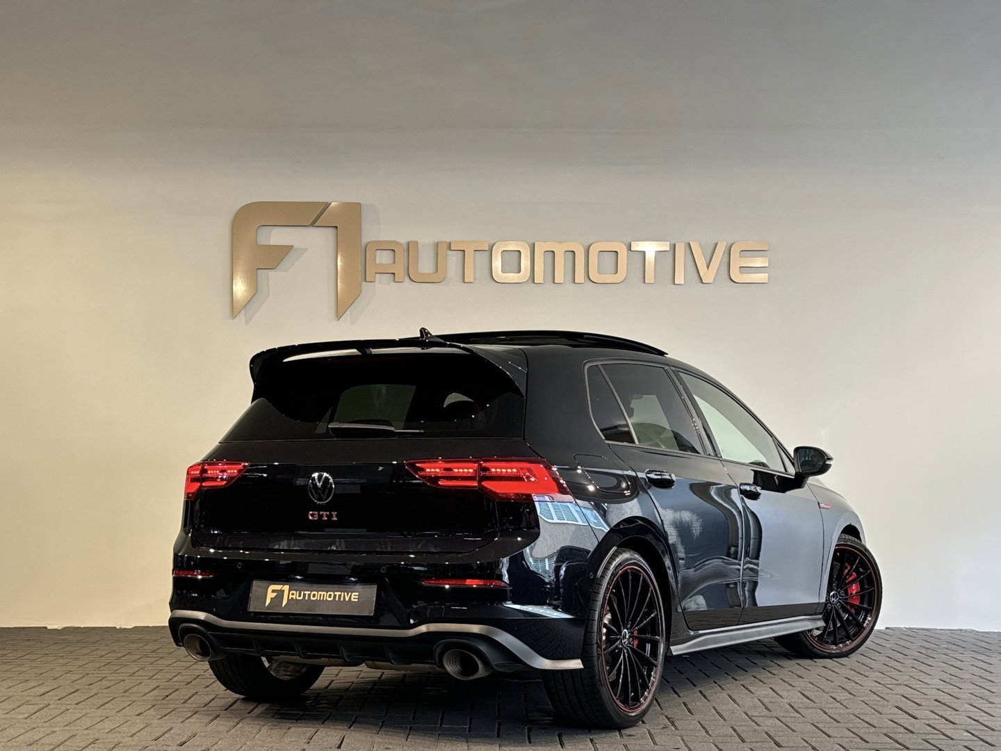 Volkswagen Golf 2.0 TSI GTI Pano|Akrapovic|Nürburgring|45 Jahre Pack|Keyless
