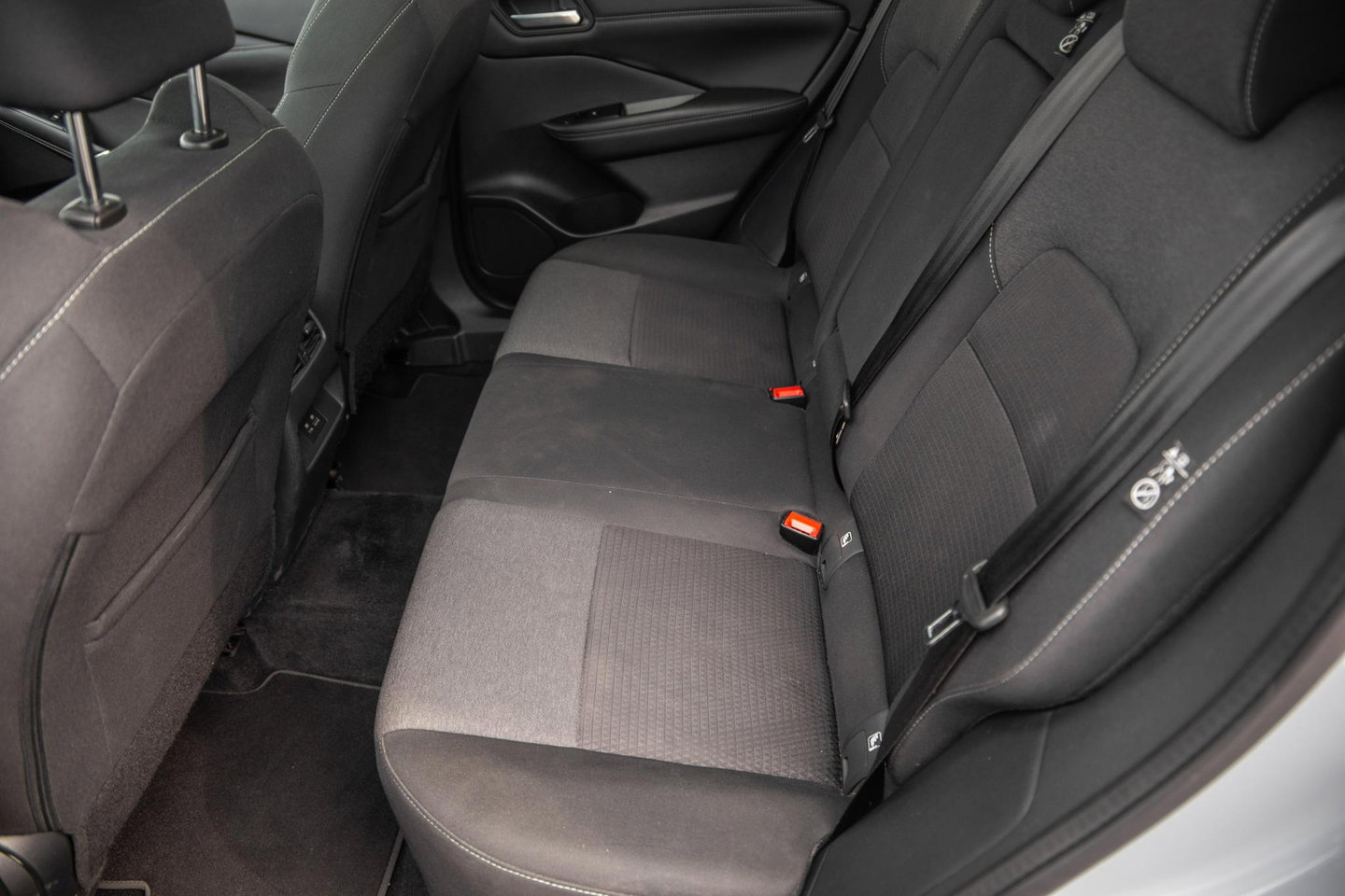 Nissan QASHQAI 1.3 MHEV Business Design PANORAMA / START STOP / CARPLAY / PERFECT ONDERHOUDEN