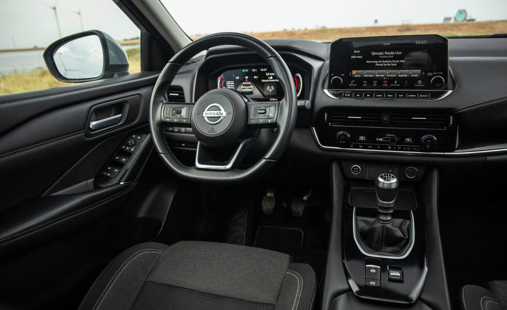 Nissan QASHQAI 1.3 MHEV Business Design PANORAMA / START STOP / CARPLAY / PERFECT ONDERHOUDEN